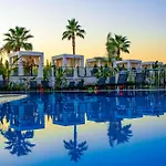 Hotel Ramada By Wyndham 5*
