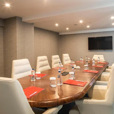 Ramada By Wyndham Hotel 5*