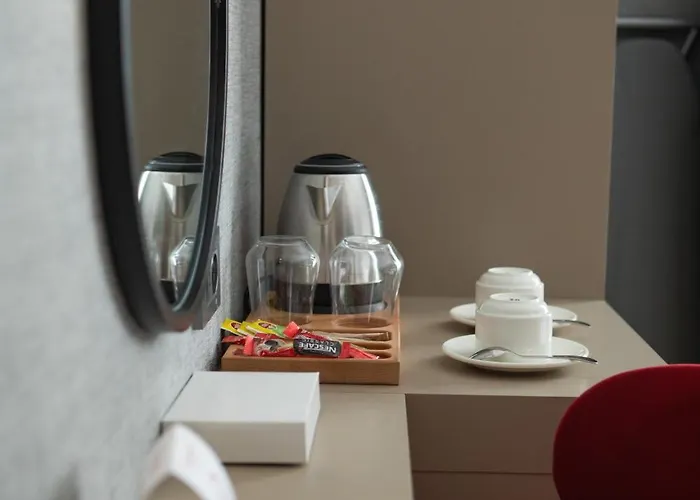 Ramada By Wyndham ホテル