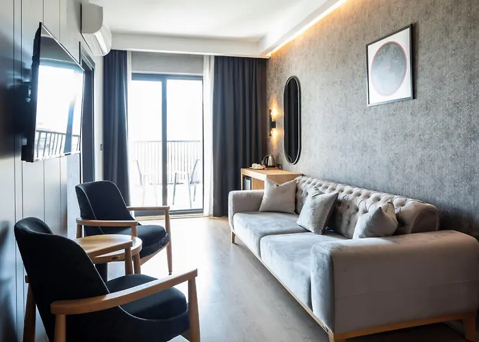 Ramada By Wyndham
