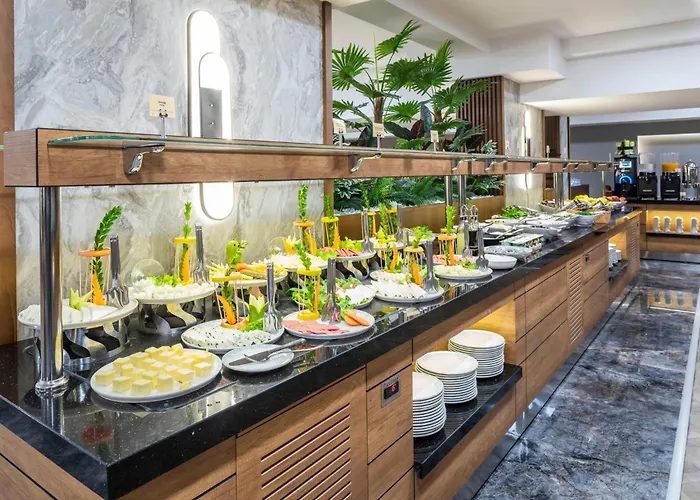 Ramada By Wyndham 5*