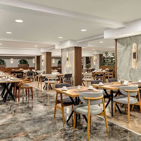 Ramada By Wyndham فندق دالامان