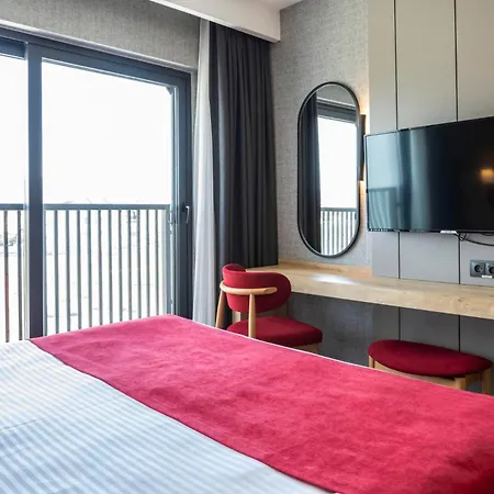 Ramada By Wyndham Hotel 5*