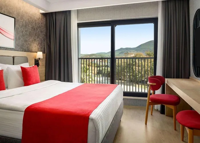 Ξενοδοχείο Ramada By Wyndham 5*