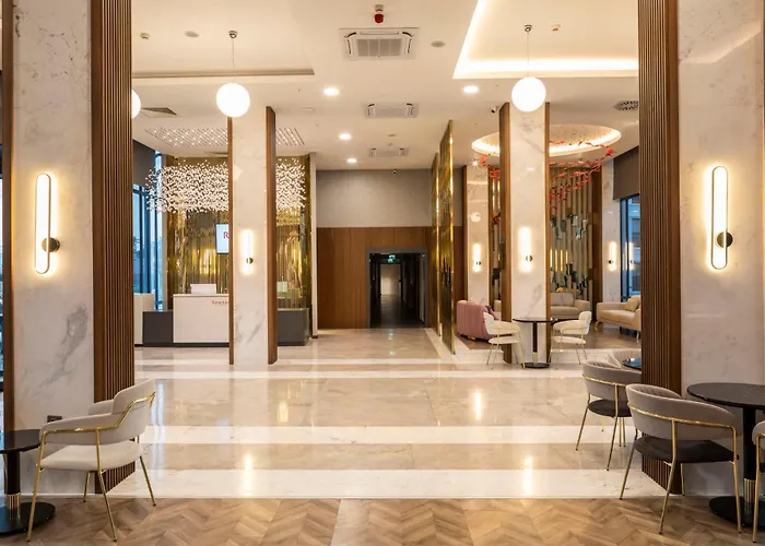 מלון Ramada By Wyndham