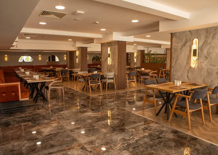 Ξενοδοχείο Ramada By Wyndham 5*