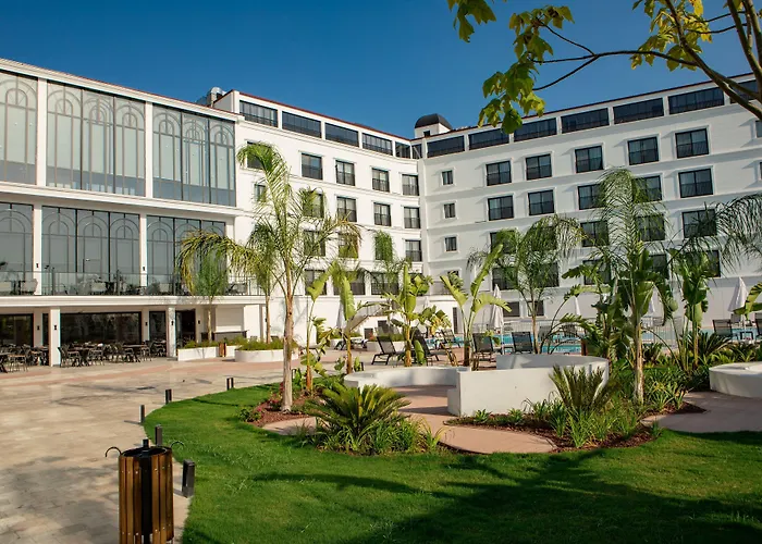 Ramada By Wyndham 5*