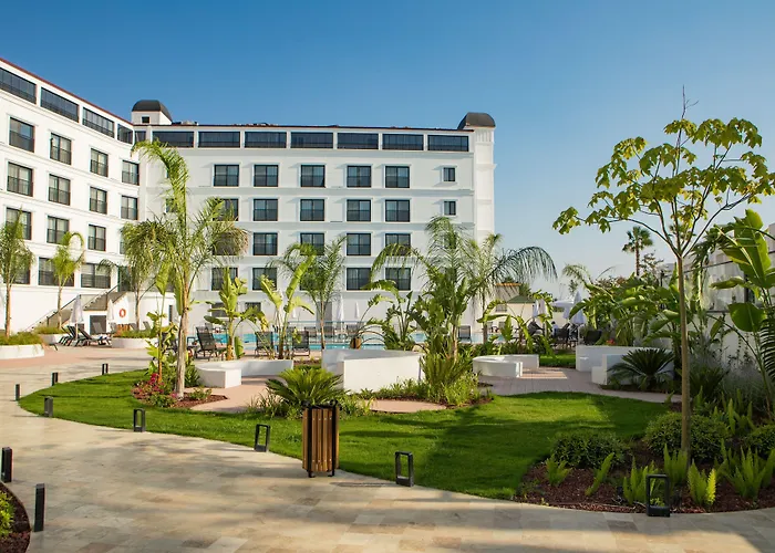 מלון Ramada By Wyndham