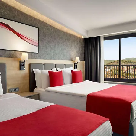 Hotel Ramada By Wyndham 5*